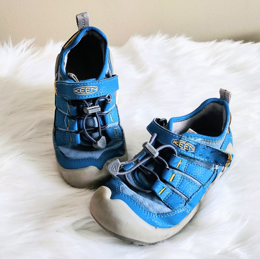 Keen Size 11 Knotch Hollow Shoes SNEAKER Kids Children